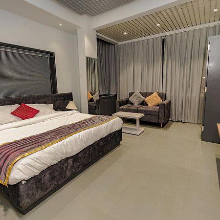 Hotel Mountain View Nashik Zewnętrze zdjęcie